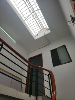 thumb-54f3a416-61c0-43d1-bd38-07695ab02580