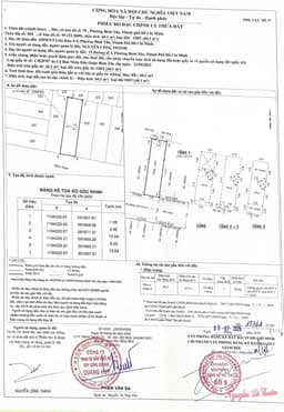thumb-019f5fab-238a-710e-bc80-ed76430aa6c6